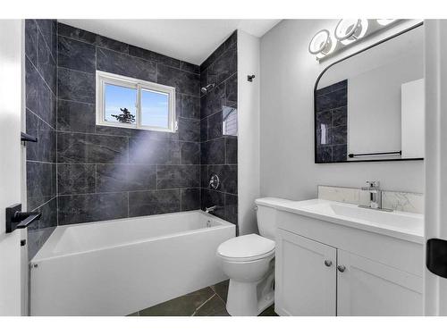 37-131 Templehill Drive Ne, Calgary, AB - Indoor Photo Showing Bathroom