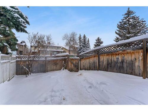 37-131 Templehill Drive Ne, Calgary, AB - Outdoor