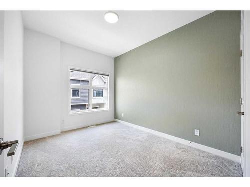 585 Mahogany Road Se, Calgary, AB - Indoor Photo Showing Other Room