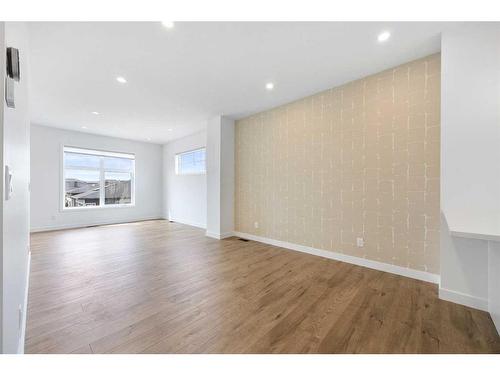 585 Mahogany Road Se, Calgary, AB - Indoor Photo Showing Other Room