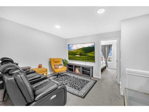 221 Belmont Street Sw, Calgary, AB - Indoor Photo Showing Living Room