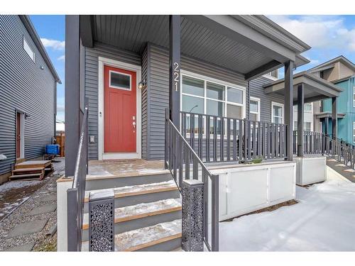 221 Belmont Street Sw, Calgary, AB - Outdoor