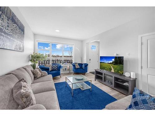 221 Belmont Street Sw, Calgary, AB - Indoor Photo Showing Living Room