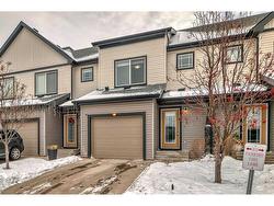 453 Copperpond Landing SE Calgary, AB T2Z 1G6