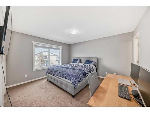 453 Copperpond Landing Se, Calgary, AB - Indoor Photo Showing Bedroom