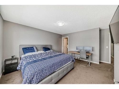 453 Copperpond Landing Se, Calgary, AB - Indoor Photo Showing Bedroom