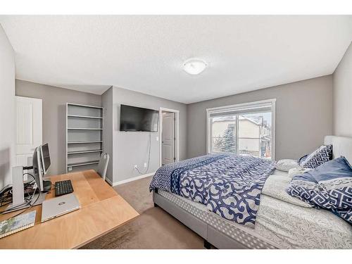 453 Copperpond Landing Se, Calgary, AB - Indoor Photo Showing Bedroom