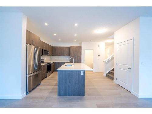 333 Baneberry Way Sw, Airdrie, AB - Indoor Photo Showing Kitchen