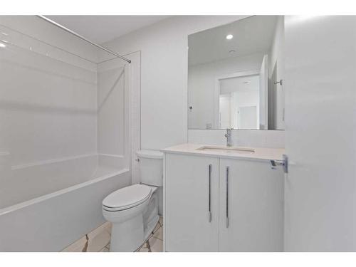 2411-111 Wolf Creek Drive Se, Calgary, AB - Indoor Photo Showing Bathroom