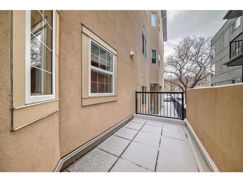 101-3412 Parkdale Boulevard Nw, Calgary, AB - Outdoor With Exterior