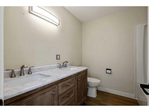 801 5 Street Se, High River, AB - Indoor Photo Showing Bathroom