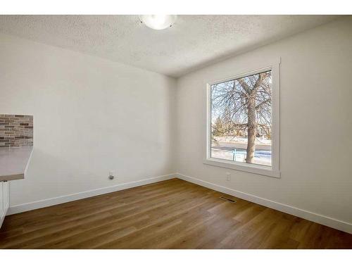 801 5 Street Se, High River, AB - Indoor Photo Showing Other Room