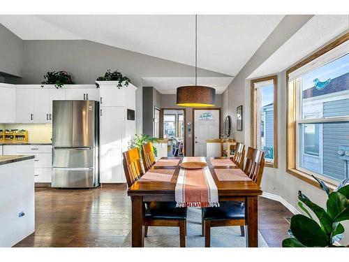 325 De Foras Close Nw, High River, AB - Indoor Photo Showing Dining Room