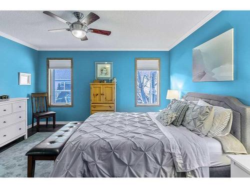 325 De Foras Close Nw, High River, AB - Indoor Photo Showing Bedroom