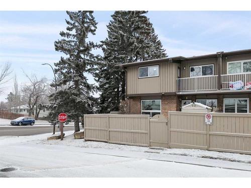 1-1055 72 Avenue Nw, Calgary, AB - Outdoor With Balcony