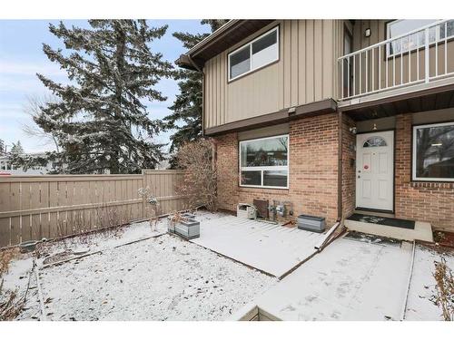 1-1055 72 Avenue Nw, Calgary, AB - Outdoor With Balcony