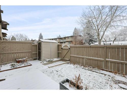 1-1055 72 Avenue Nw, Calgary, AB - Outdoor