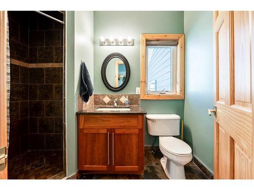 642157 72 Street East, Rural Foothills County, AB - Indoor Photo Showing Bathroom