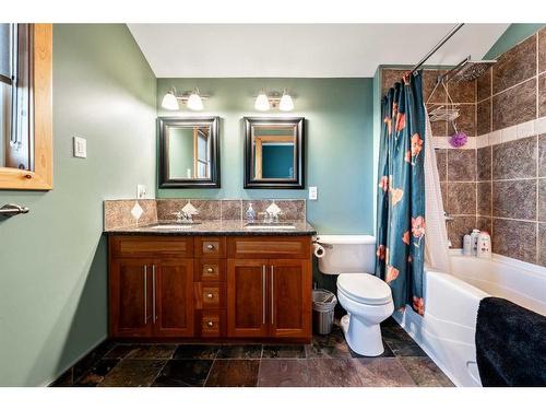 642157 72 Street East, Rural Foothills County, AB - Indoor Photo Showing Bathroom