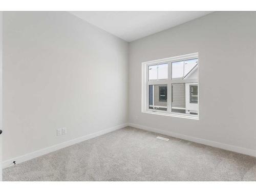 110-595 Mahogany Road Se, Calgary, AB - Indoor Photo Showing Other Room