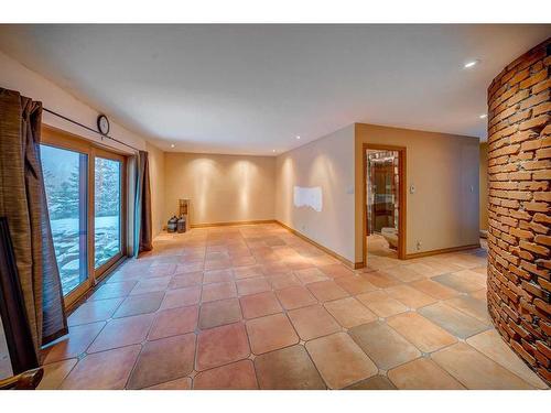 255161 Bearspaw Road, Rural Rocky View County, AB - Indoor Photo Showing Other Room