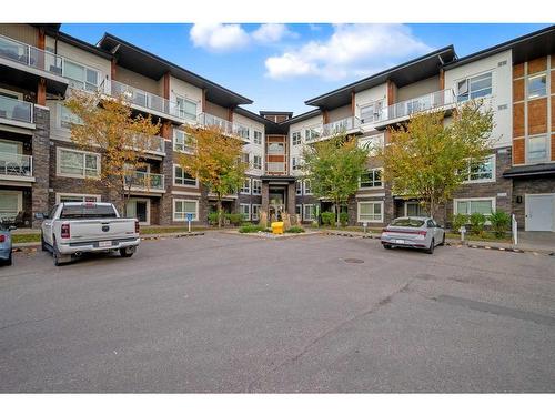 3203-240 Skyview Ranch Road Ne, Calgary, AB - Outdoor With Balcony With Facade