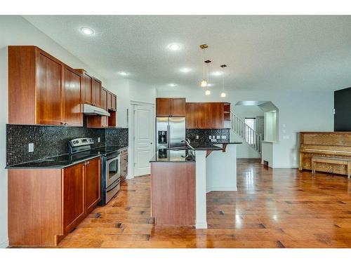 159 Cougarstone Court Sw, Calgary, AB - Indoor Photo Showing Kitchen