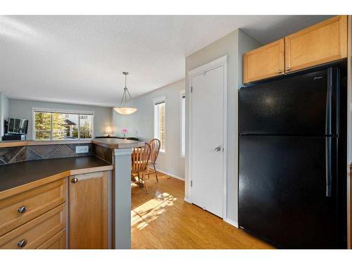 63 Tuscany Springs Rise Nw, Calgary, AB - Indoor Photo Showing Kitchen