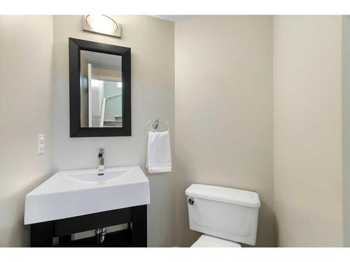 63 Tuscany Springs Rise Nw, Calgary, AB - Indoor Photo Showing Bathroom