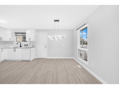 63 Falton Close Ne, Calgary, AB - Indoor Photo Showing Kitchen