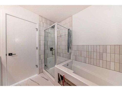 1094 Cobblestone Boulevard, Airdrie, AB - Indoor Photo Showing Bathroom