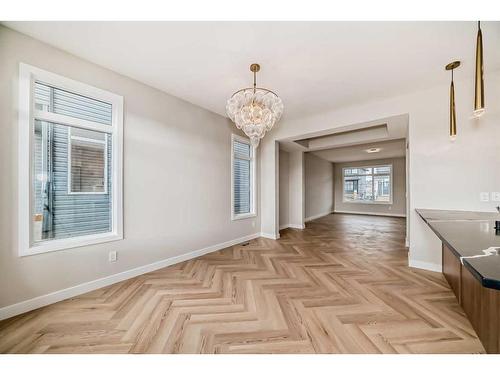 37 Shale Avenue, Cochrane, AB - Indoor Photo Showing Kitchen