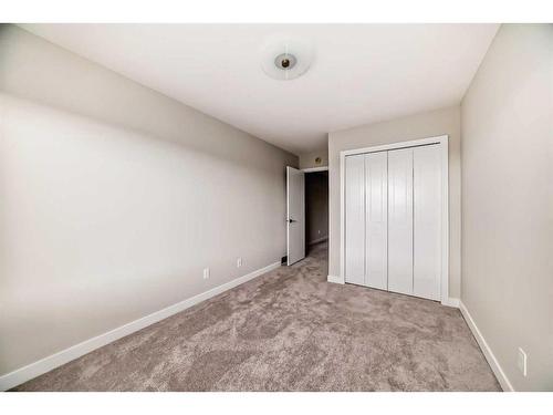 37 Shale Avenue, Cochrane, AB - Indoor Photo Showing Laundry Room