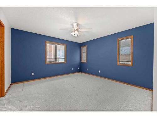 2109 22 Avenue, Didsbury, AB - Indoor Photo Showing Other Room