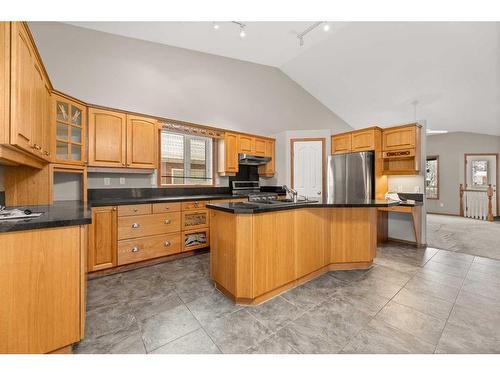 2109 22 Avenue, Didsbury, AB - Indoor Photo Showing Kitchen