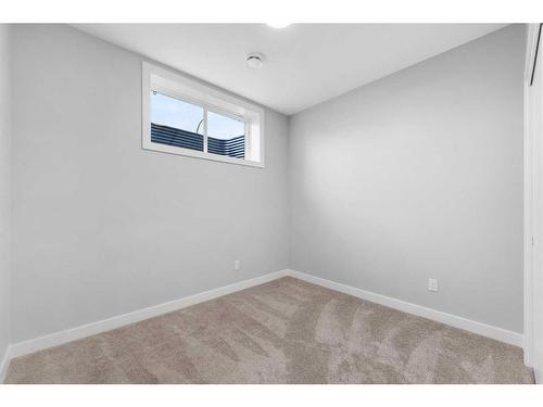 52 Ricardo Ranch Avenue Se, Calgary, AB - Indoor Photo Showing Other Room