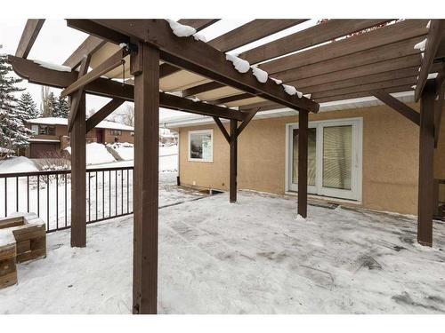 4236 Chippewa Road Nw, Calgary, AB - Outdoor With Exterior