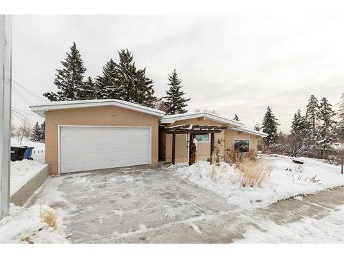 4236 Chippewa Road Nw, Calgary, AB - Outdoor