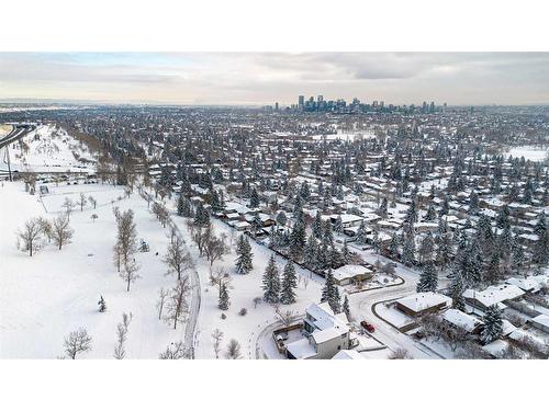 4236 Chippewa Road Nw, Calgary, AB - Outdoor With View