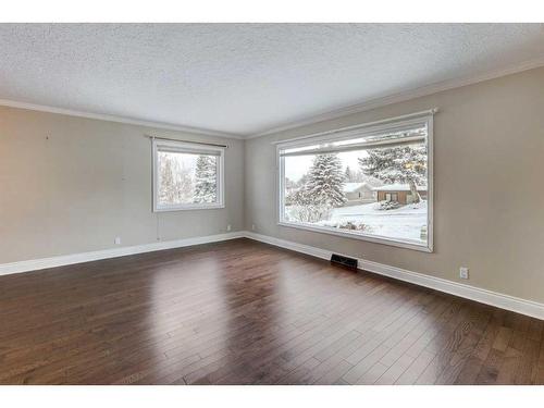 4236 Chippewa Road Nw, Calgary, AB - Indoor