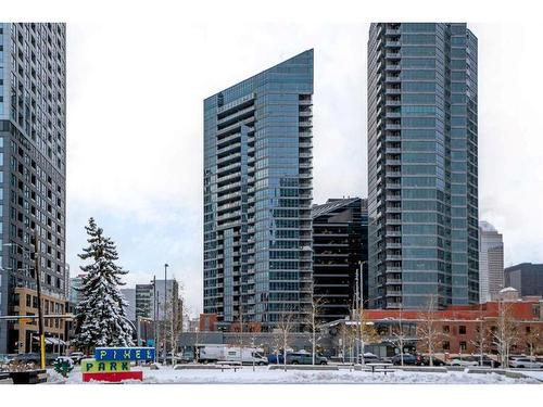 2103-220 12 Avenue Se, Calgary, AB - Outdoor With Facade