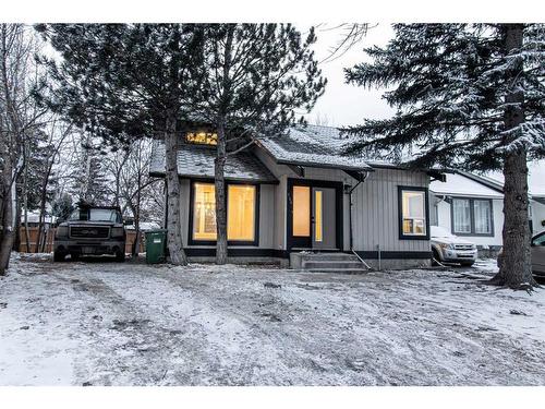 259 Whitehill Place Ne, Calgary, AB - Outdoor