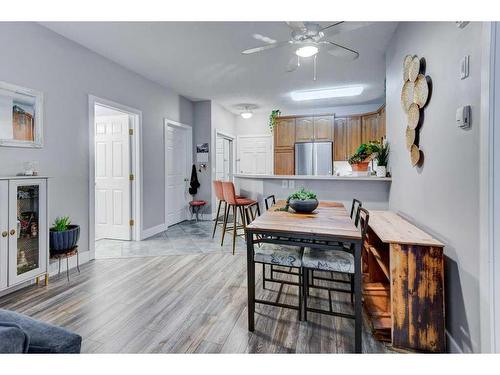 202-126 14 Avenue Sw, Calgary, AB - Indoor Photo Showing Dining Room