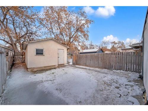 1022 18 Avenue Se, Calgary, AB - Outdoor