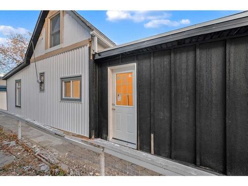 1022-18 Avenue Se, Calgary, AB - Outdoor With Exterior