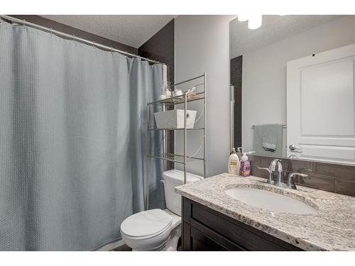 48 Auburn Meadows Boulevard Se, Calgary, AB - Indoor Photo Showing Bathroom