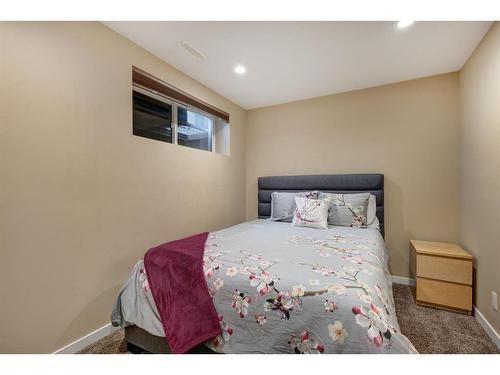 48 Auburn Meadows Boulevard Se, Calgary, AB - Indoor Photo Showing Bedroom