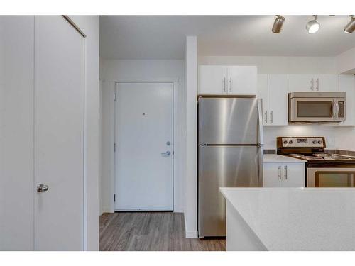 4206-181 Skyview Ranch Manor Ne, Calgary, AB - Indoor Photo Showing Kitchen With Stainless Steel Kitchen