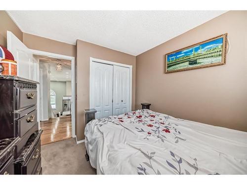 176 Laguna Close Ne, Calgary, AB - Indoor Photo Showing Bedroom