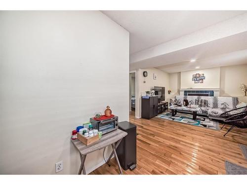 176 Laguna Close Ne, Calgary, AB - Indoor